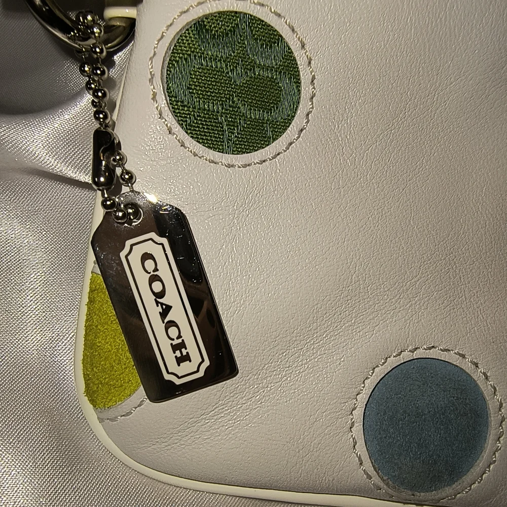 Vintage COACH LTD ED MULTICOLOR POLKA DOT WHITE LEATHER WRISTLET - Picture 7 of 8
